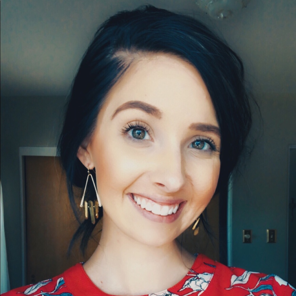 Meet your Posher, Teresa